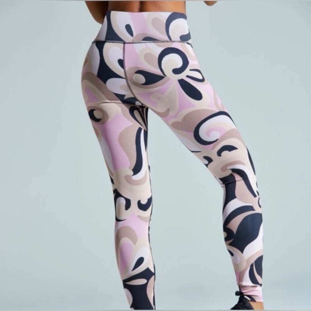 Noli Women’s Pink Multicolor Swirl Print Workout Leggings.  Size: Xtra Small